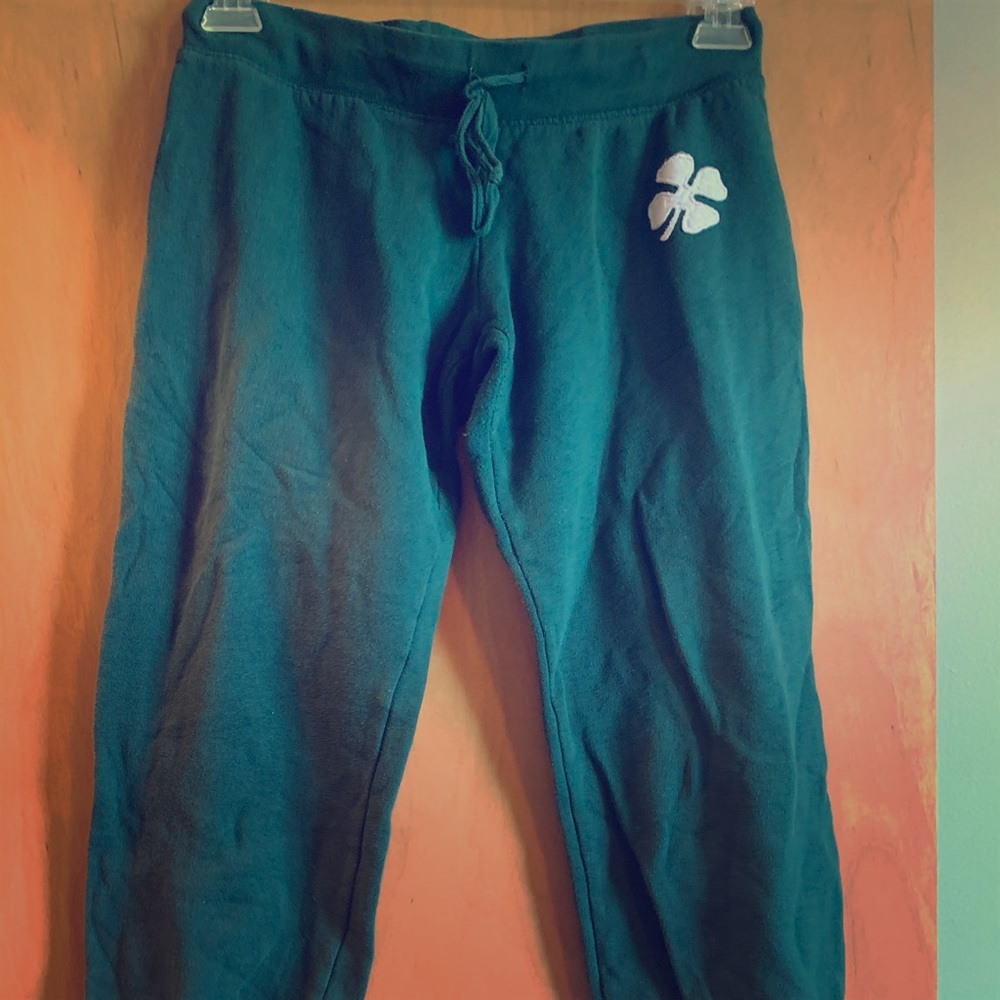 Lucky Capri sweats! 4$ with purchase!